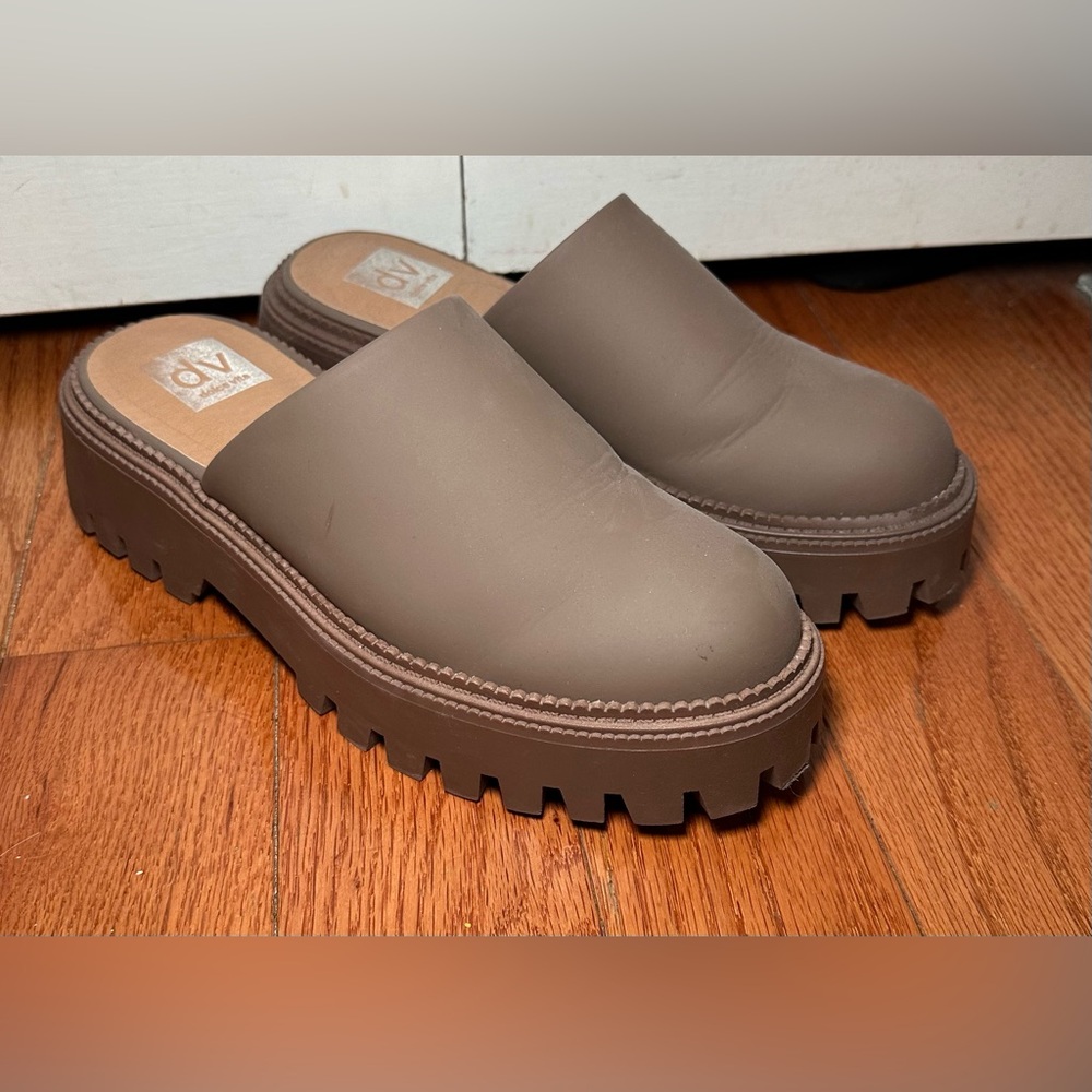 Dolce Vita Lexy Lug Clog